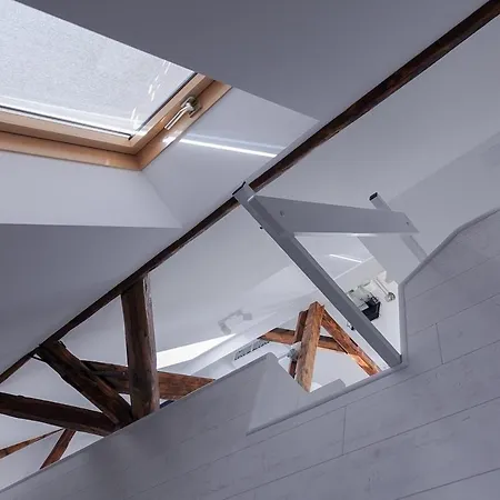 Charming Attic In The Heart Of The Apartment Belgrad